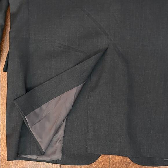 Brooks Brothers Charcoal Gray 100% Wool Blazer, Size 38R - Picture 10 of 16